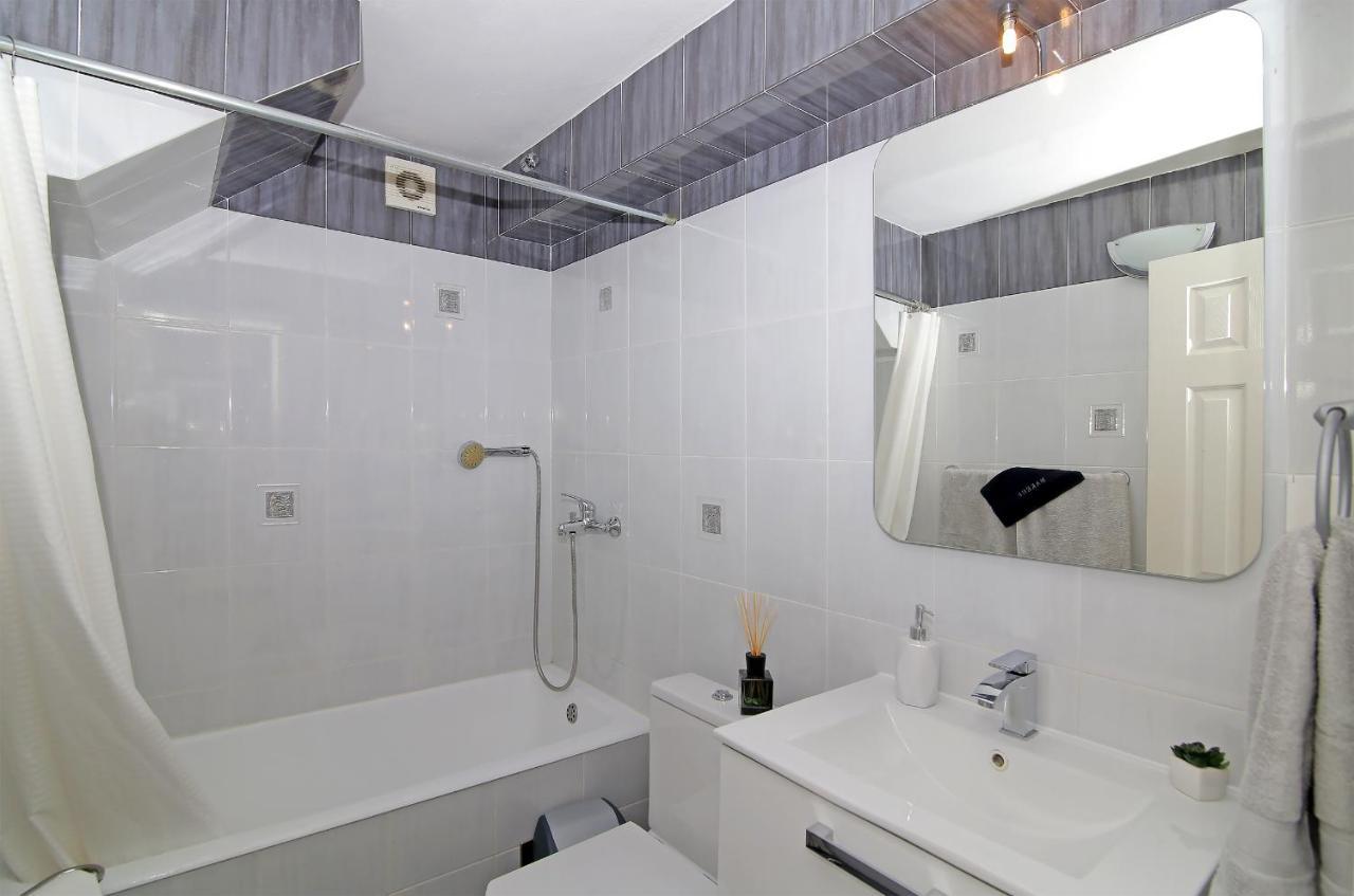 Spacious 2 Bedroom Apt Luxeview- Oldtownview, 10Min To Town Dubrovnik Exterior photo